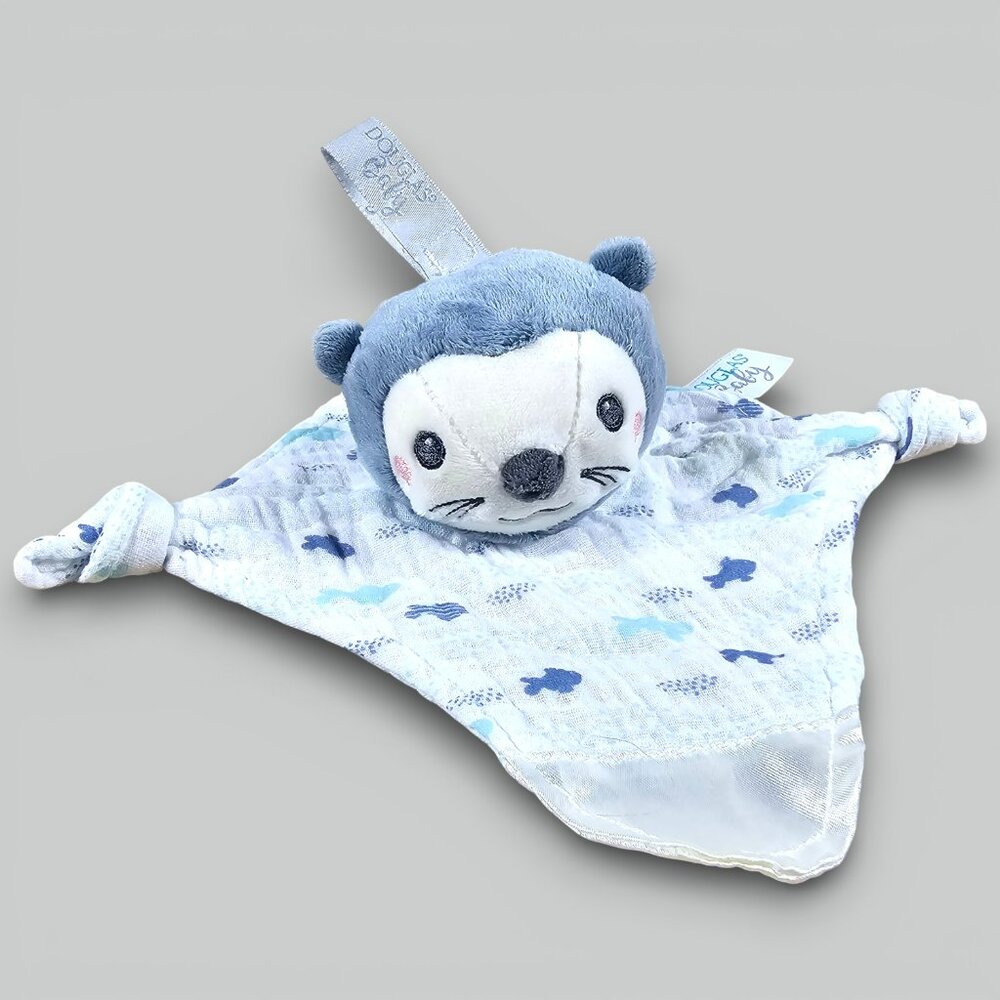 Douglas Baby Indy Sea Otter Paci Lovey Baby Plush Toy Muslin Knotted Satin 2022